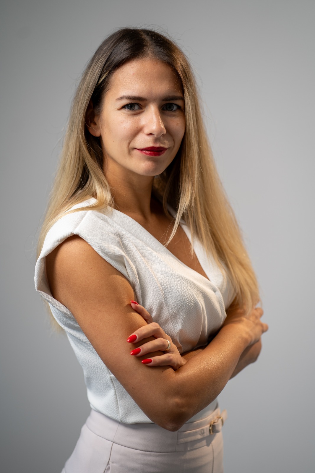 Adriana Galu