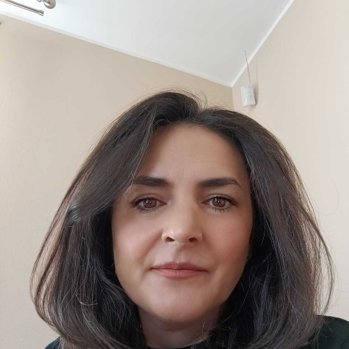 Simona T.